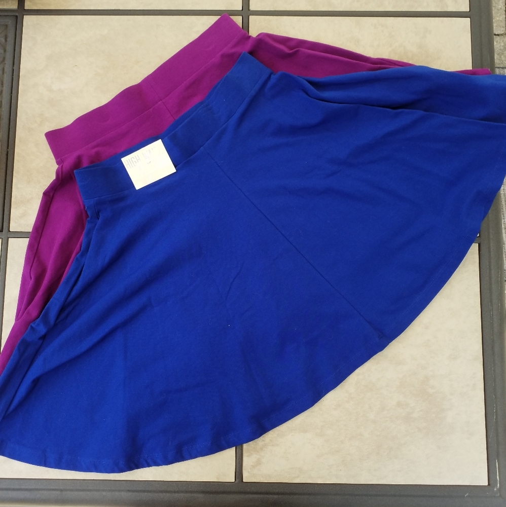 NWT Victoria's Secret PINK XS - 2 High Waist Skirts 1 Navy 1 Mulbe… - Picture 6 of 7